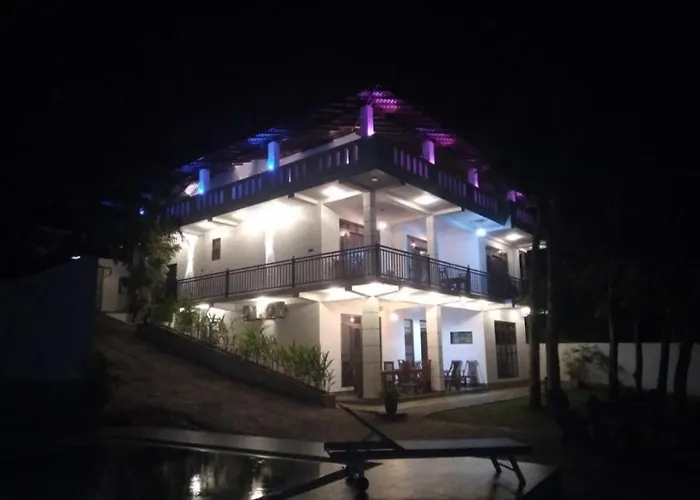 The Green Lagoon Villa Hikkaduwa